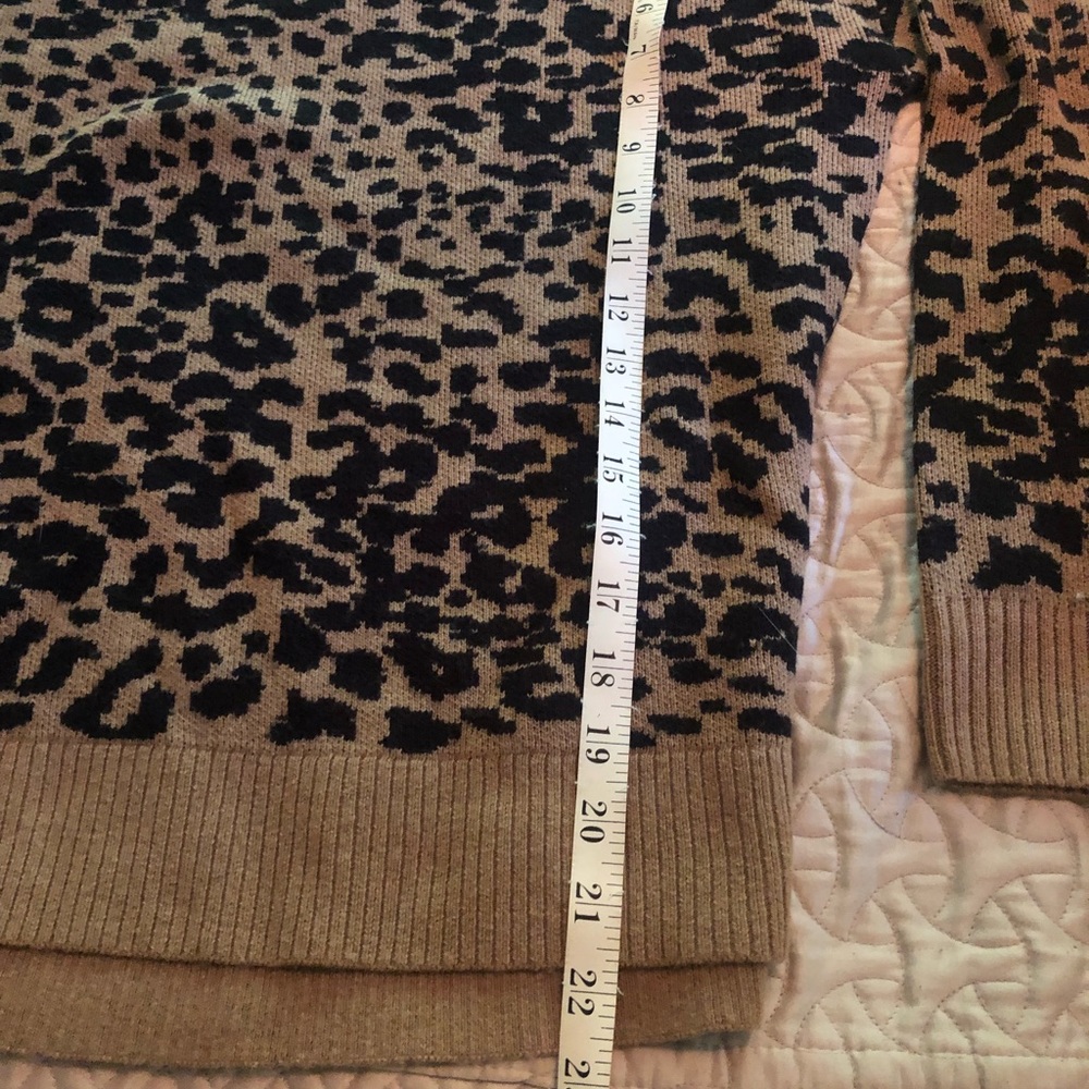 Ann Taylor Loft Leopard Print Sweater - NWT - Picture 3 of 4